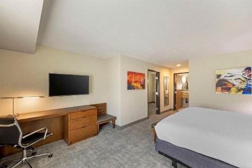 Best Western Plus Henderson Hotel image 9
